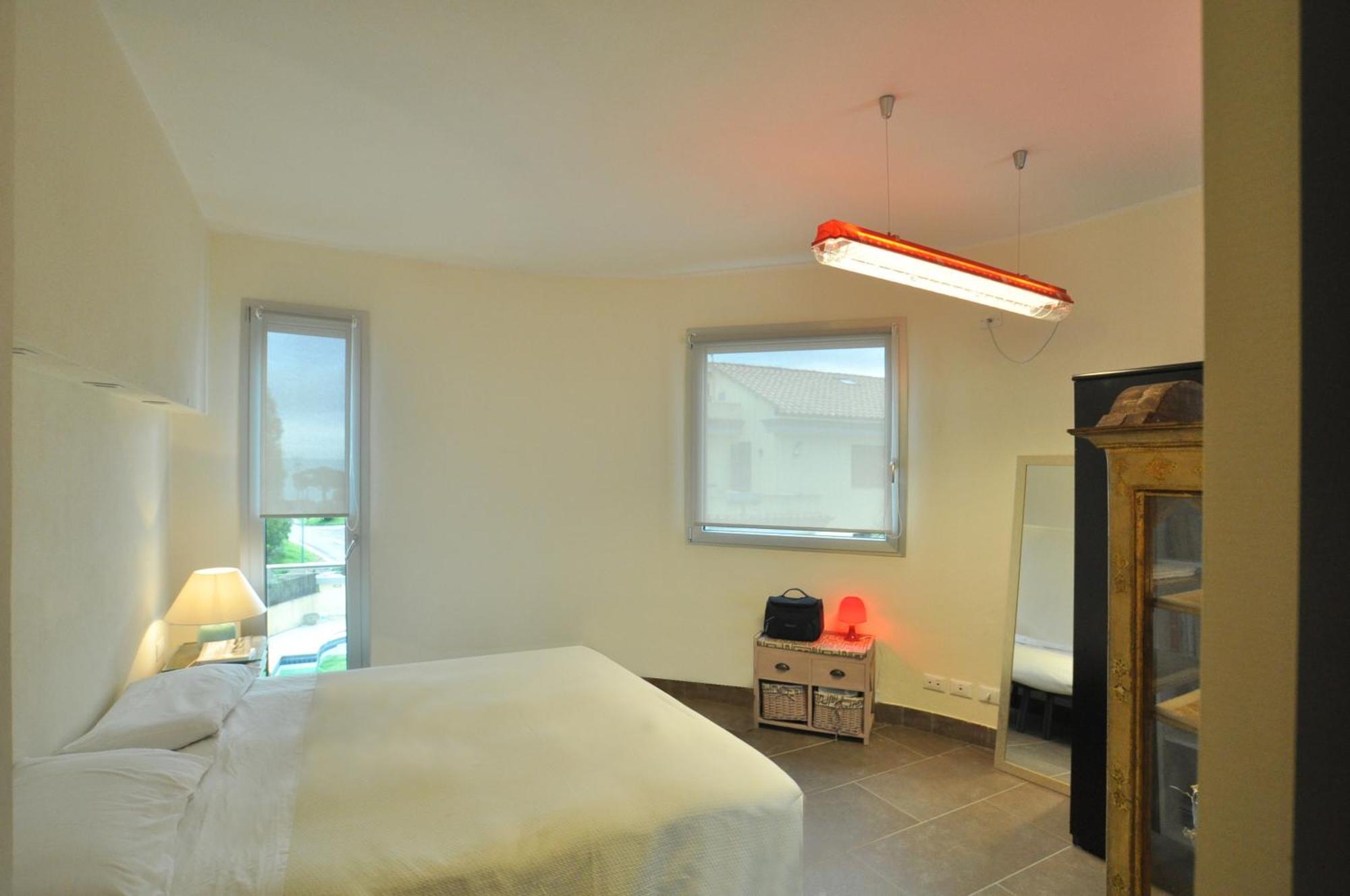 Bed and Breakfast Art House Quartu - Margine Rosso Quartu SantʼElena Pokoj fotografie