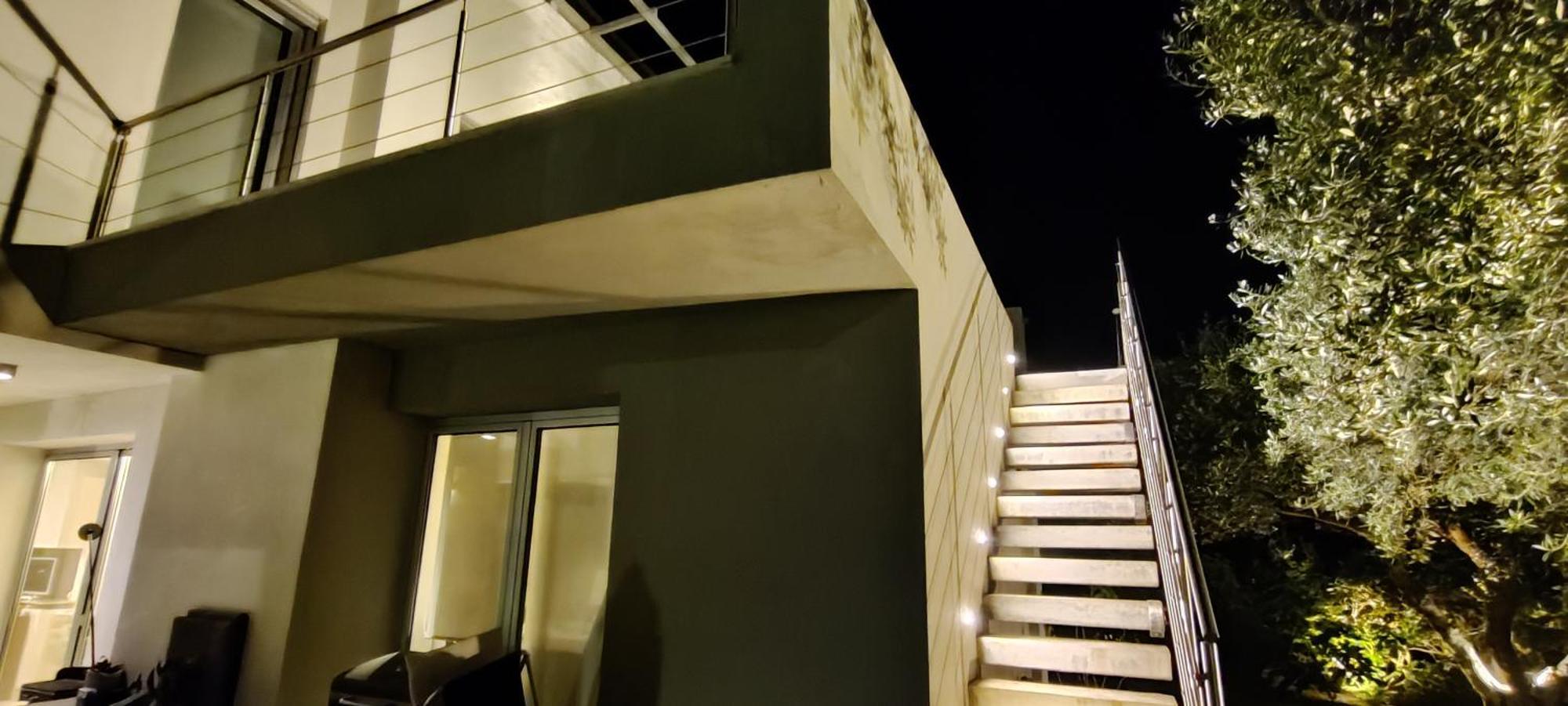 Bed and Breakfast Art House Quartu - Margine Rosso Quartu SantʼElena Exteriér fotografie