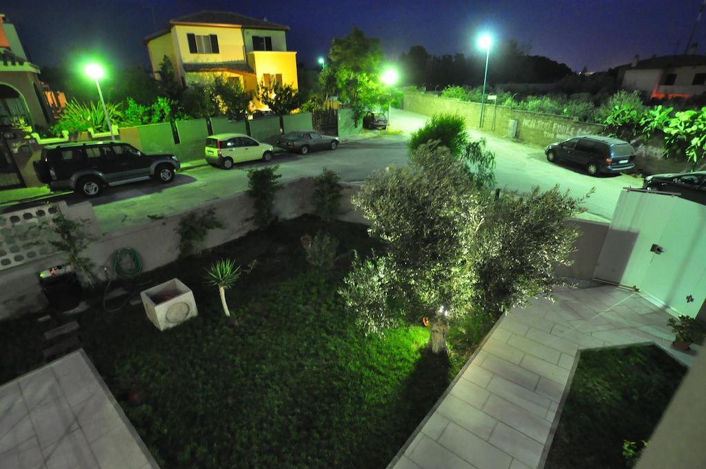 Bed and Breakfast Art House Quartu - Margine Rosso Quartu SantʼElena Exteriér fotografie