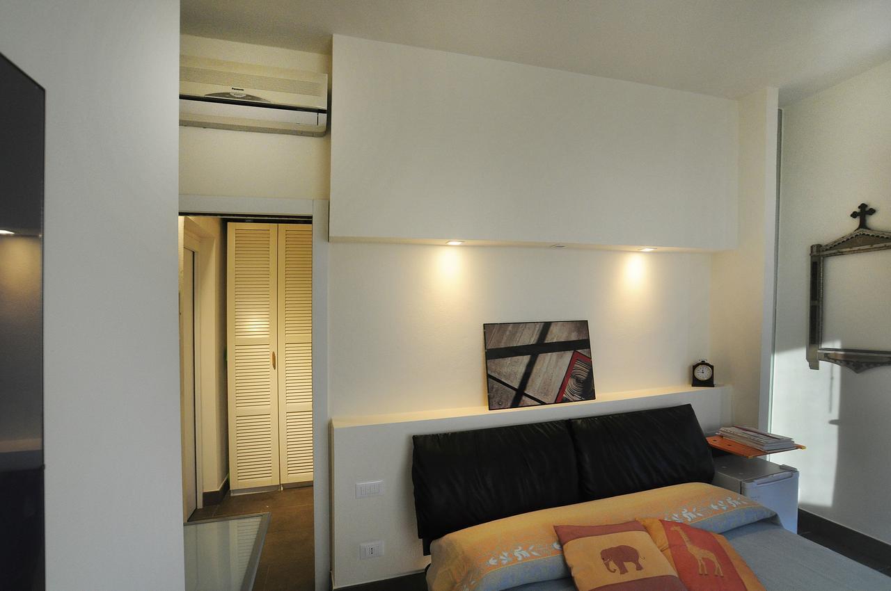 Bed and Breakfast Art House Quartu - Margine Rosso Quartu SantʼElena Exteriér fotografie